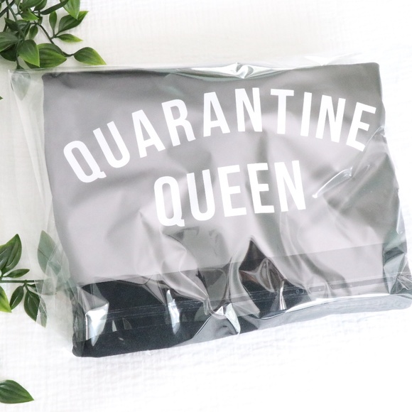 *LAST ONE* LARGE Quarantine Queen Sweatshirt - Picture 5 of 5